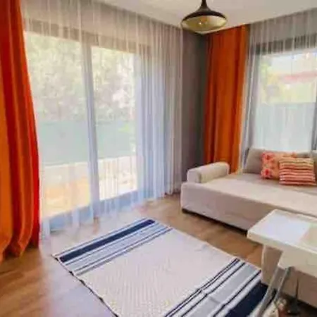 Guney Apartamento